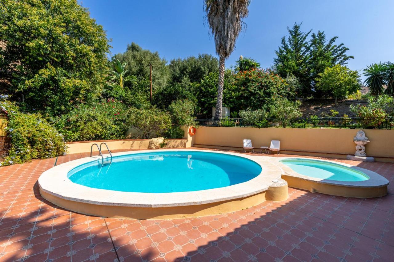 New House In Malaga Nature 外观 照片